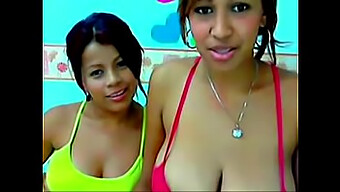 L'Incontro Lesbo Caldo Di Dulce E Ana Su Tastycamz.Com