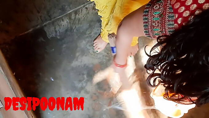 Indian Babe Poonam Gets Brutally Fucked In The Bathroom