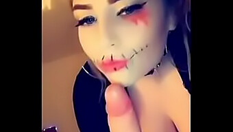 Halloween De Amelia Skye: Intenso Sentarse En La Cara Y Jugar Con El Semen